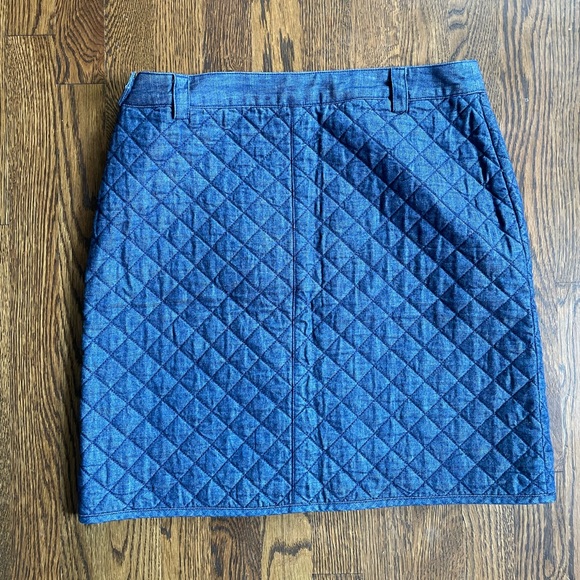 Brooks Brothers quilted denim skirt // size 8 // like new! - Picture 3 of 6